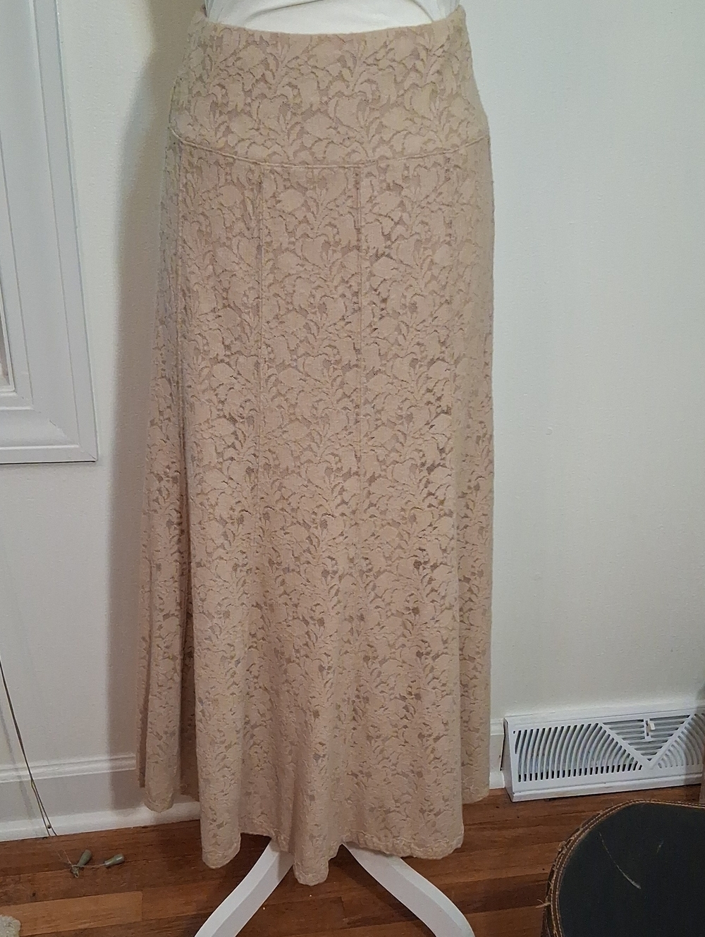 Anne Klein Beige Lace Maxi Skirt